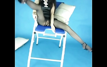 luscious_legs__lustful_bell___Asian_beauty_in_bell_dress