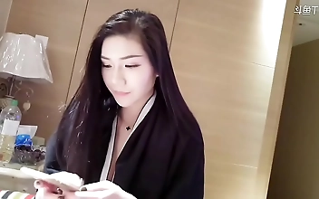 Adore the Perfect Leather Pants Girl Michiel 米希儿 with Her Alluring Dance 02