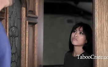 Jav Porn Queen Gets Pregnant - Watch Her Erotic Journey to Motherhood!