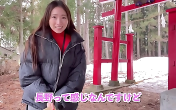 JAV Actress Enjoys Footbath and Outdoor Onsen in Snowy Scenery