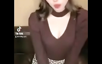 JAV Alluring Enchantress Teases with Her Up Down Motion: A Must-Watch!