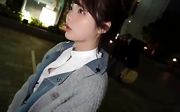 Creamy curves and innocent smile on enchanting JAV beauty, Rei