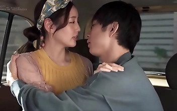 Luscious Kanna Misaki Teaches Her Virgin Half-Sister the Art of Passionate Kissing, HJ 