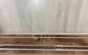 Japanese Schoolgirl Conquers Herself with Screaming Orgasmic Release